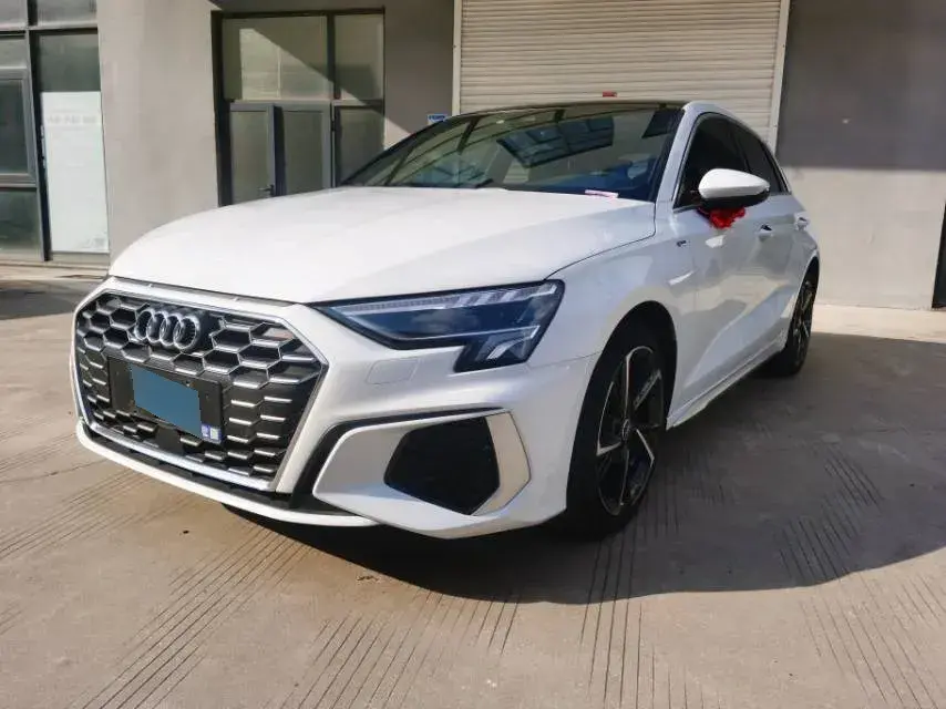 2022 Audi A3 1.4T 150HP L4 7DCT