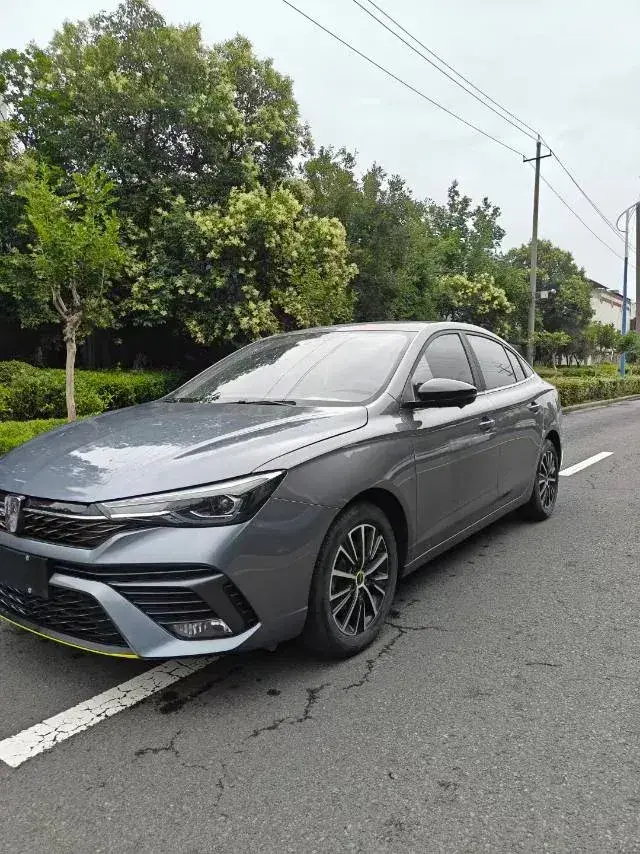 2021 Roewe i5 1.5L 120HP L4 CVT