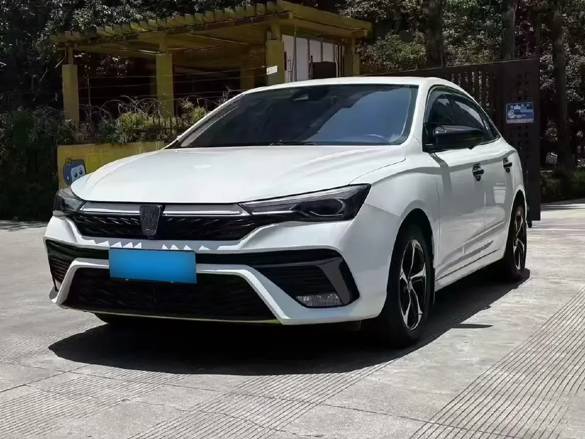 2021 Roewe i5 1.5L 120HP L4 CVT