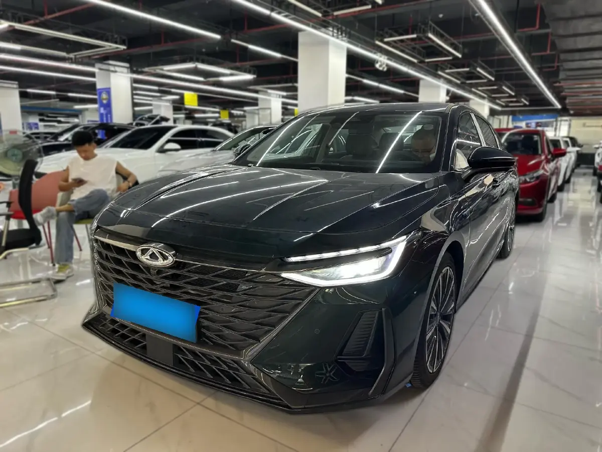 2025 Chery Arrizo 8 2.0T 254HP L4 8AT