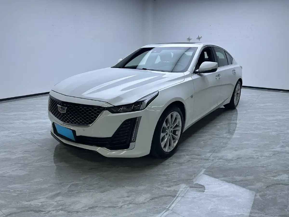 2022 Cadillac CT5 2.0T 237HP L4 10AT