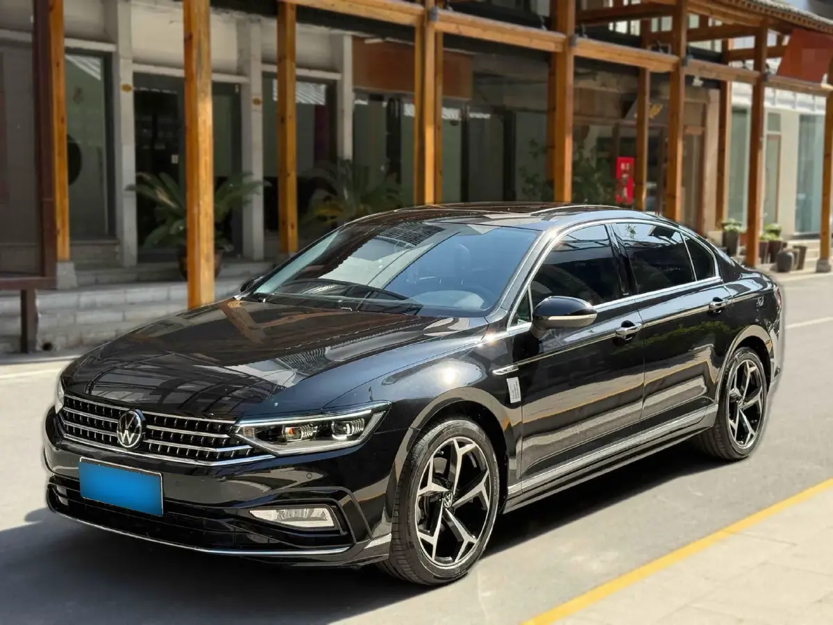 2023 Volkswagen Magotan 2.0T 186HP L4 7DCT