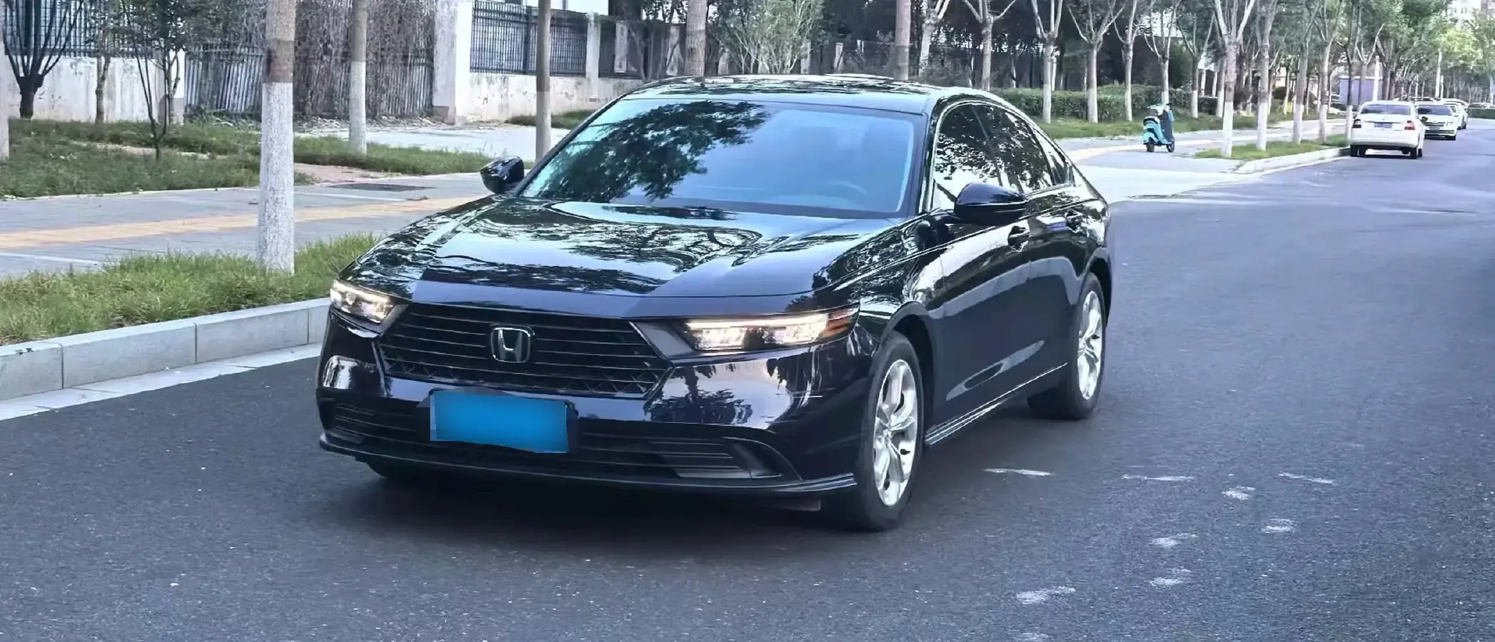 2023 Honda Accord 1.5T 192HP L4 CVT