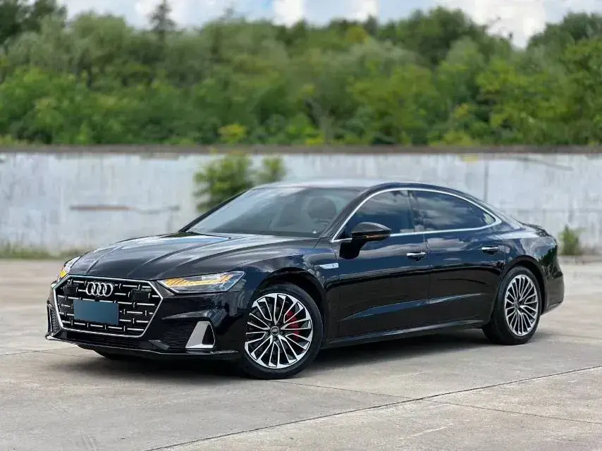 2024 Audi A7L 2.0T 245HP L4 7DCT
