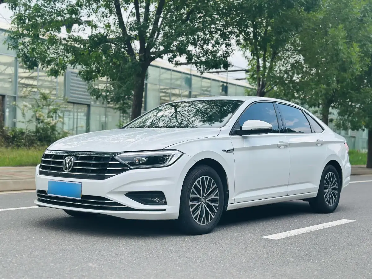 2021 Volkswagen Sagitar 1.4T 150HP L4 7DCT
