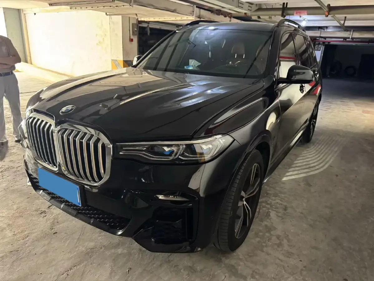 2022 BMW X7 3.0T 340HP L6 8AT