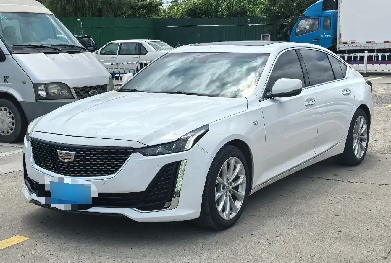 2021 Cadillac CT5 2.0T 237HP L4 10AT