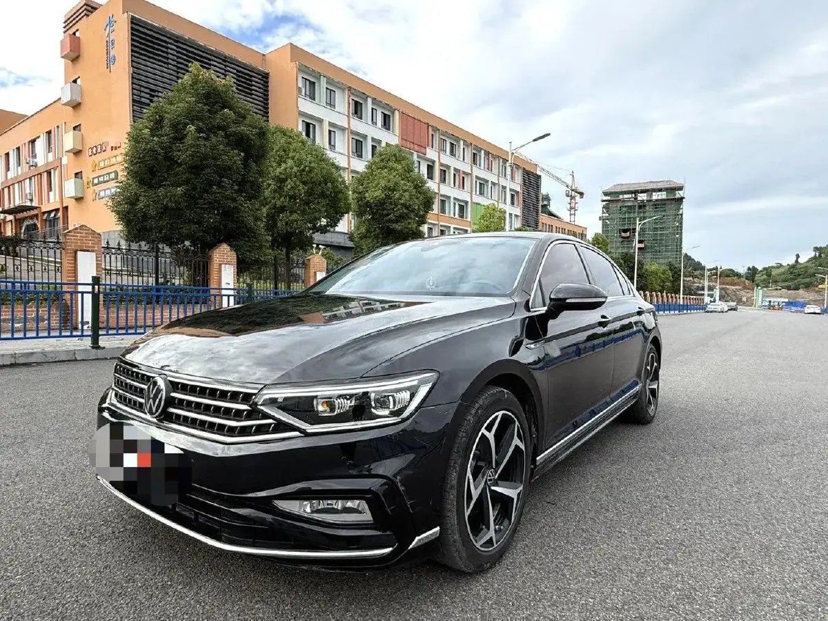 2024 Volkswagen Magotan 2.0T 186HP L4 7DCT