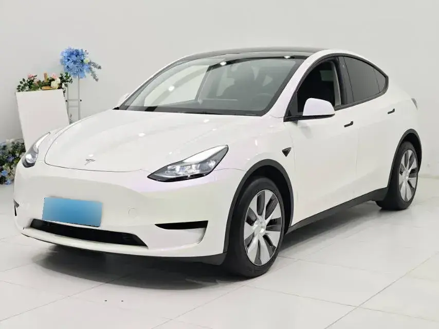 2022 Tesla Model Y BEV 60KWH