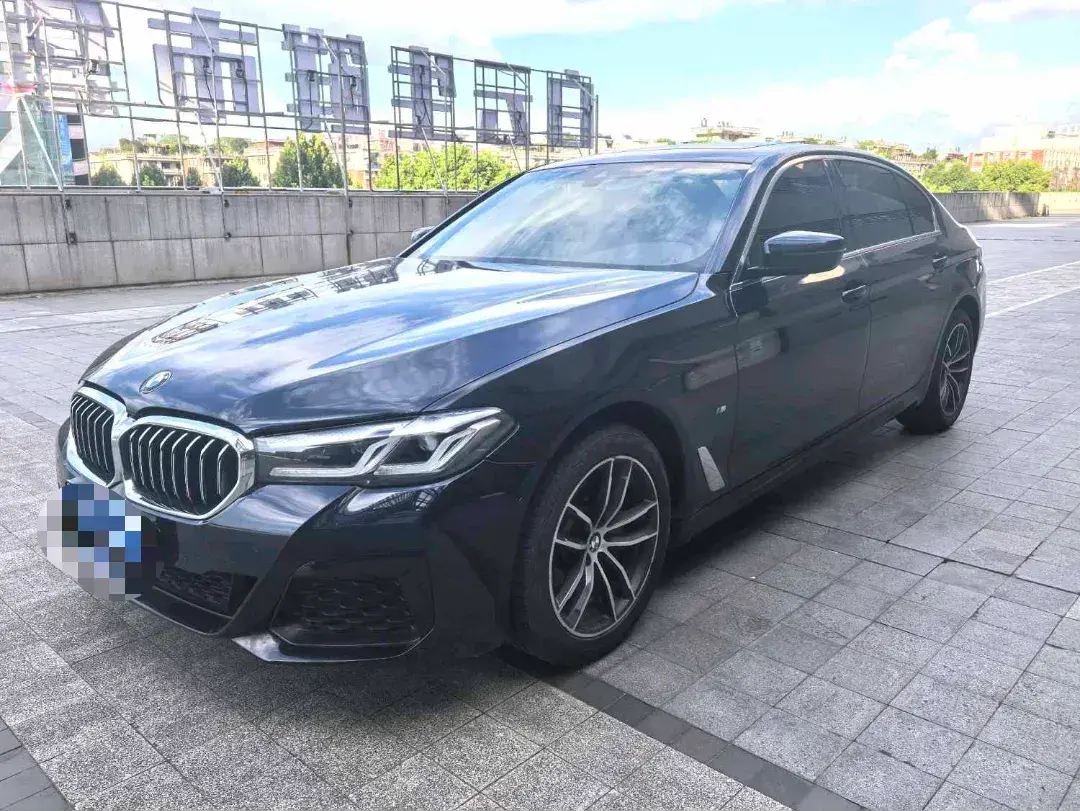 2021 BMW 5 Series 2.0T 184HP L4 8AT