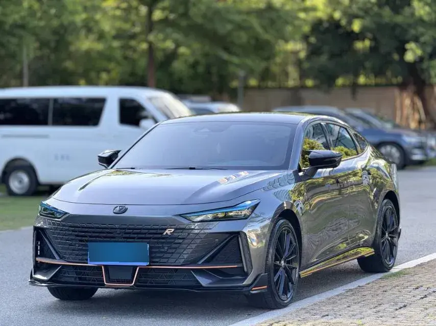 2023 ChangAn UNI-V 1.5T 188HP L4 7DCT