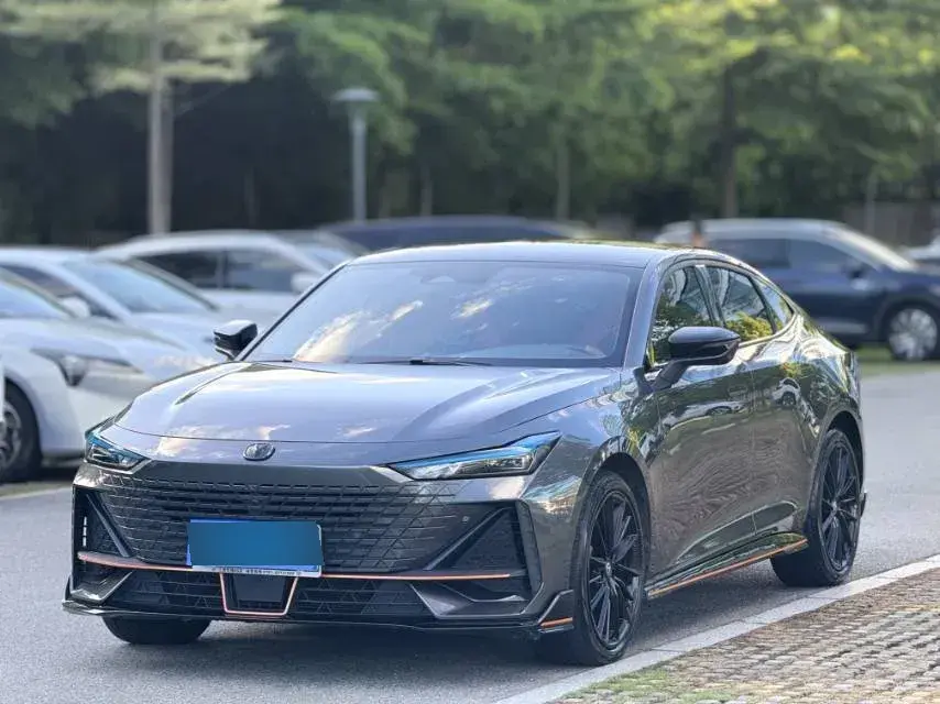 2023 ChangAn UNI-V 1.5T 188HP L4 7DCT