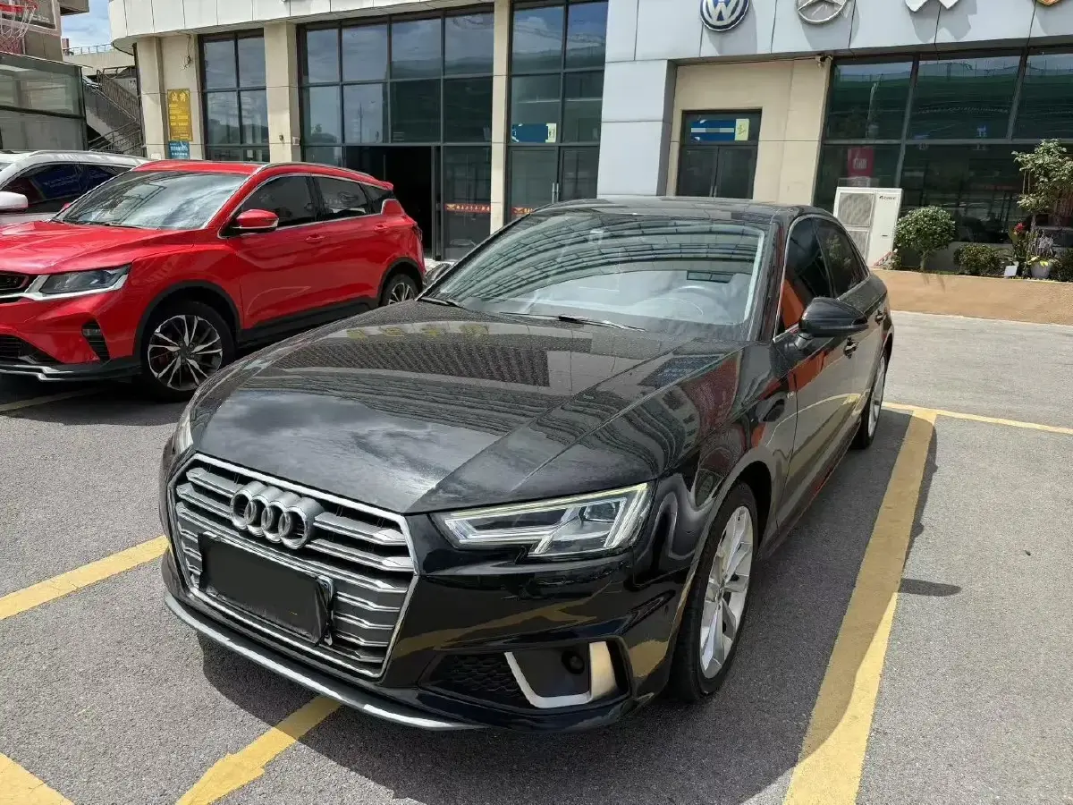 2019 Audi A4L 2.0T 190HP L4 7DCT