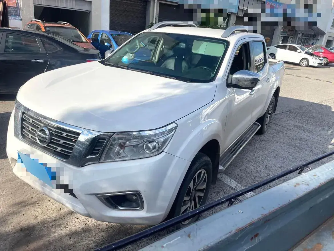 2021 Nissan Navara 2.5L 190HP L4 7AT