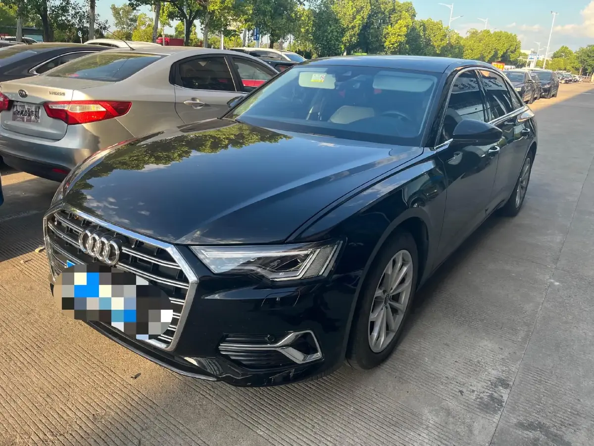 2022 Audi A6L 2.0T 190HP L4 7DCT