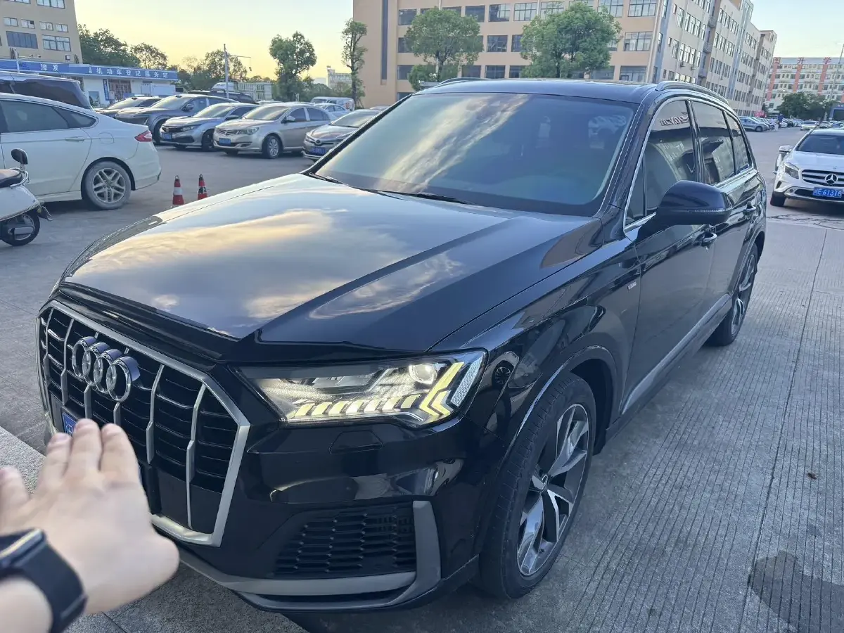 2021 Audi Q7 2.0T 245HP L4 8AT