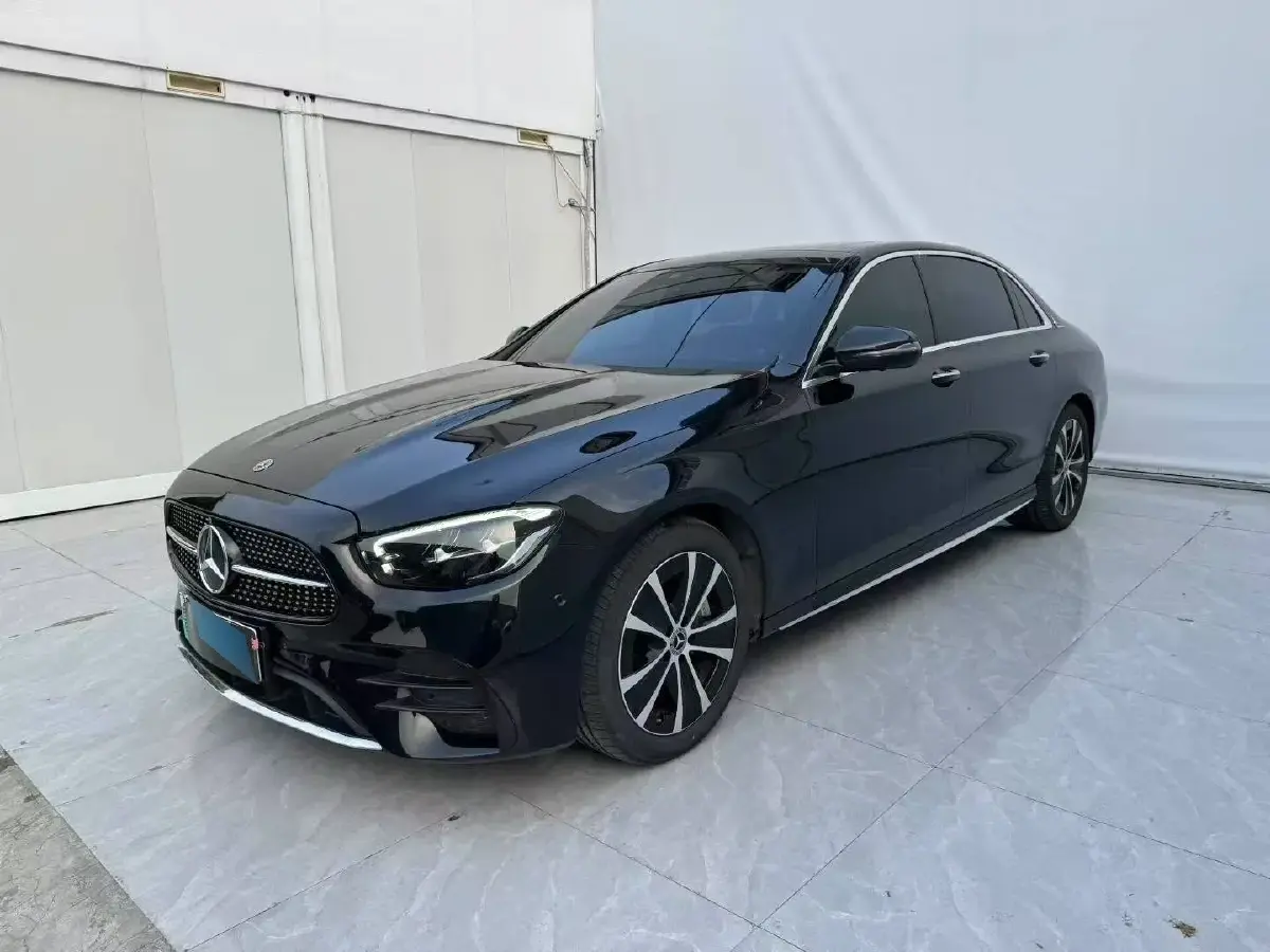 2022 Mercedes-Benz E Class 2.0T 211HP L4 9AT PHEV 25.4KWH