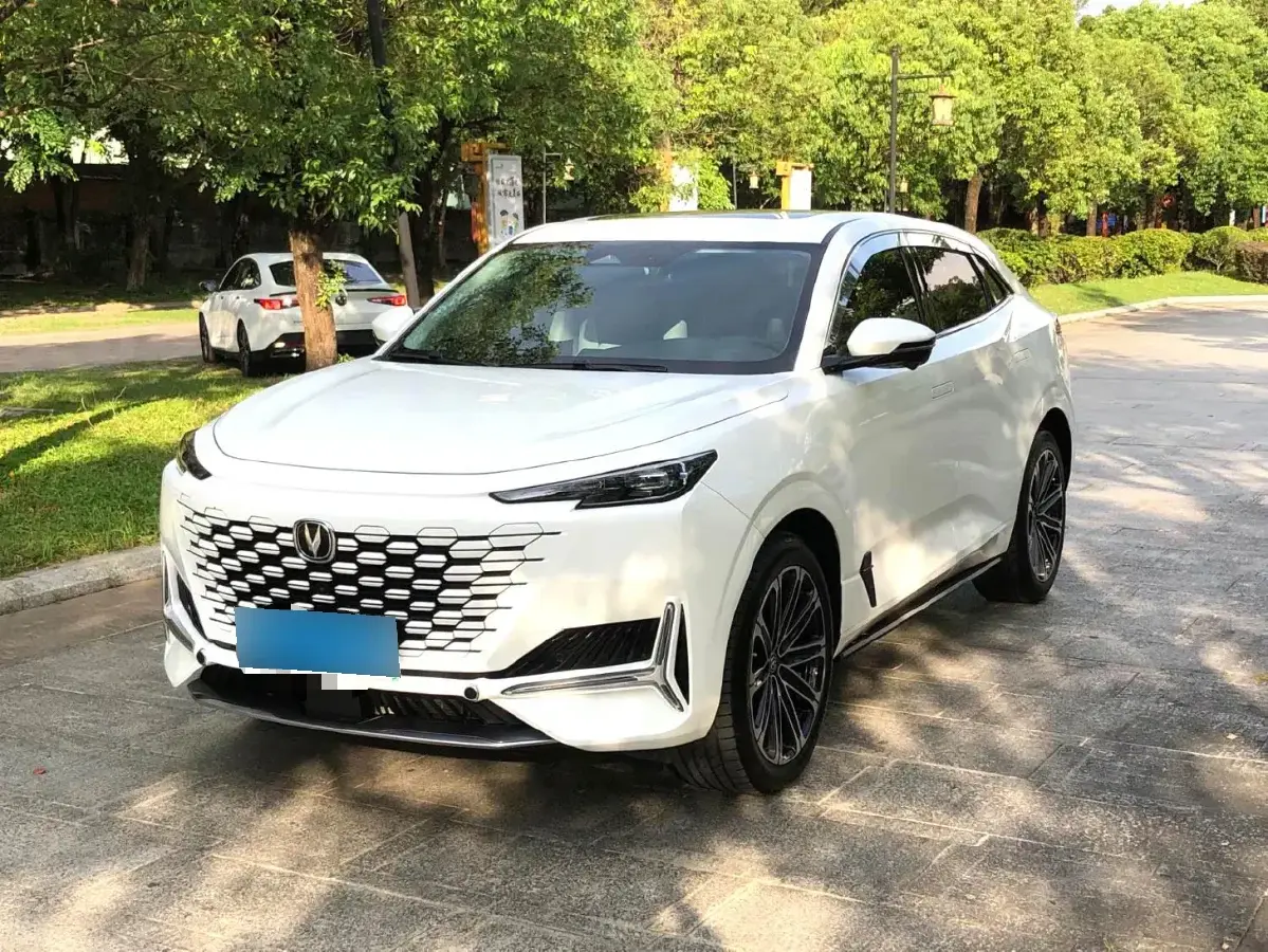 2022 ChangAn UNI-K iDD 1.5T 170HP L4 6TCT PHEV 30.74KWH