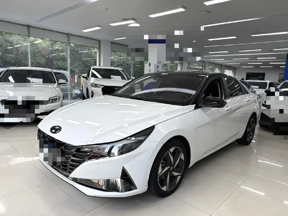 2022 Hyundai Elantra 1.5L 115HP L4 CVT