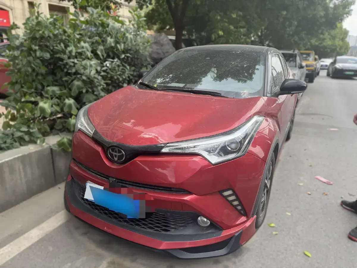 2020 Toyota C-HR 2.0L 171HP L4 CVT