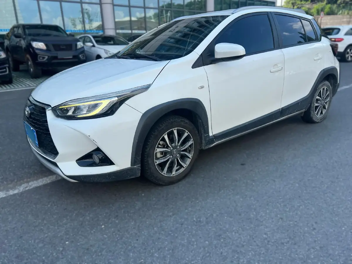 2021 Toyota Yaris L 1.5L 112HP L4 CVT