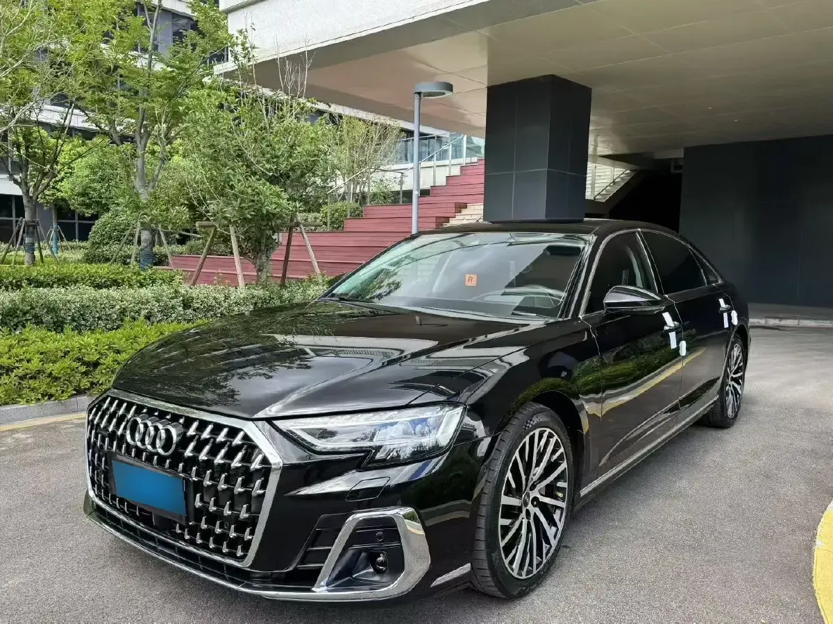 2023 Audi A8 3.0T 286HP V6 8AT
