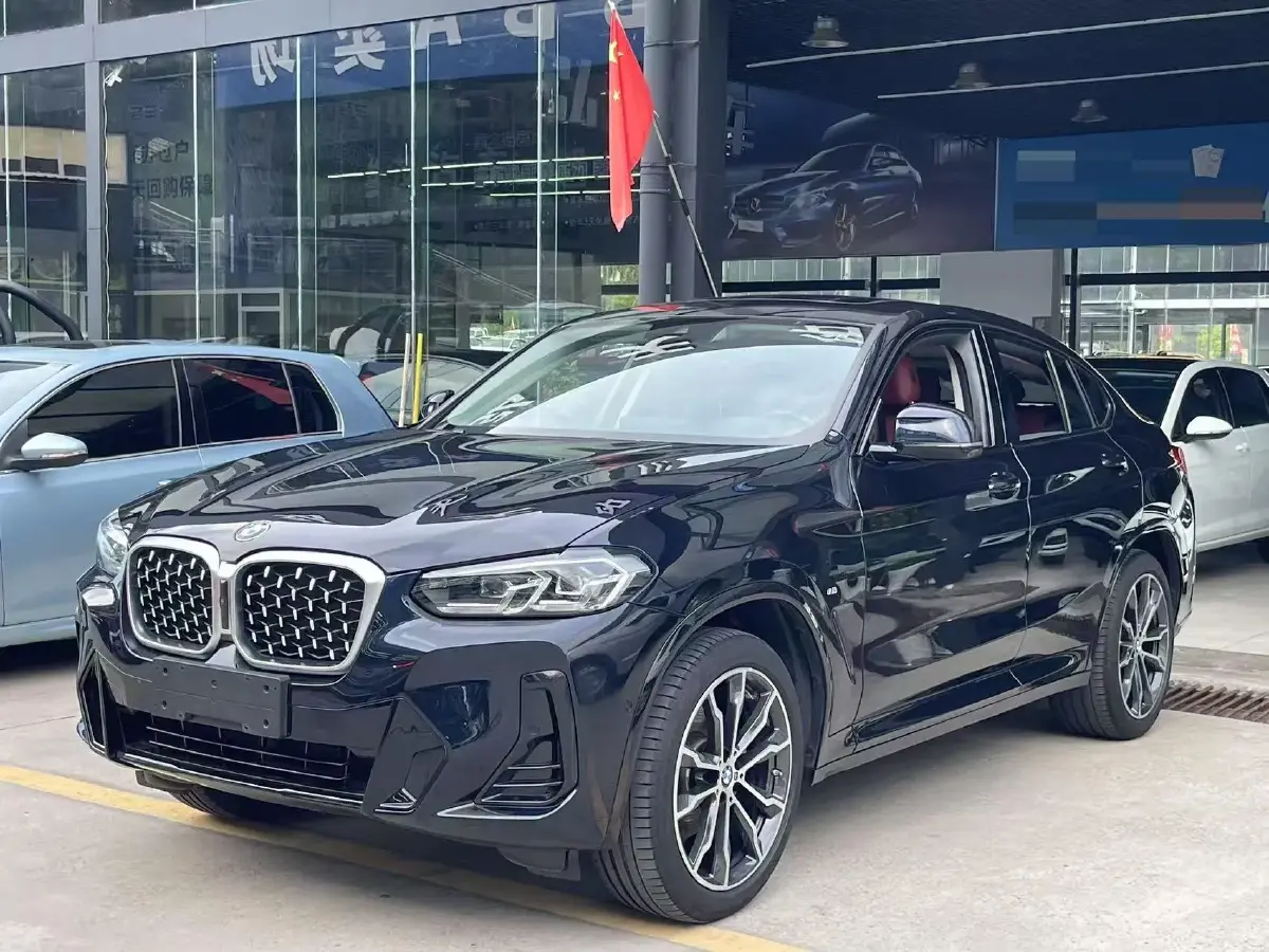 2022 BMW X4 2.0T 245HP L4 8AT