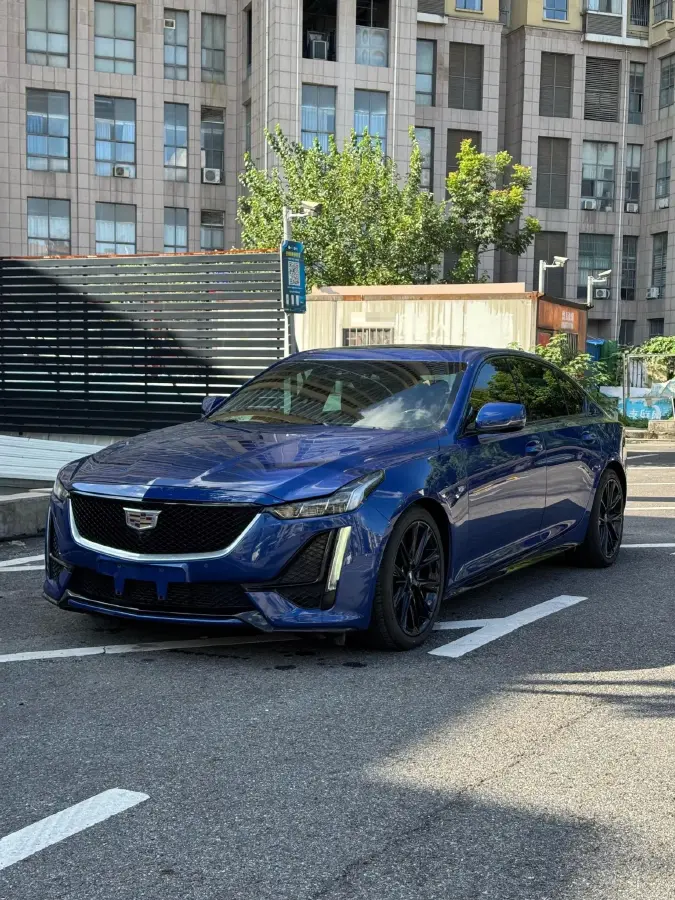 2020 Cadillac CT5 2.0T 241HP L4 10AT