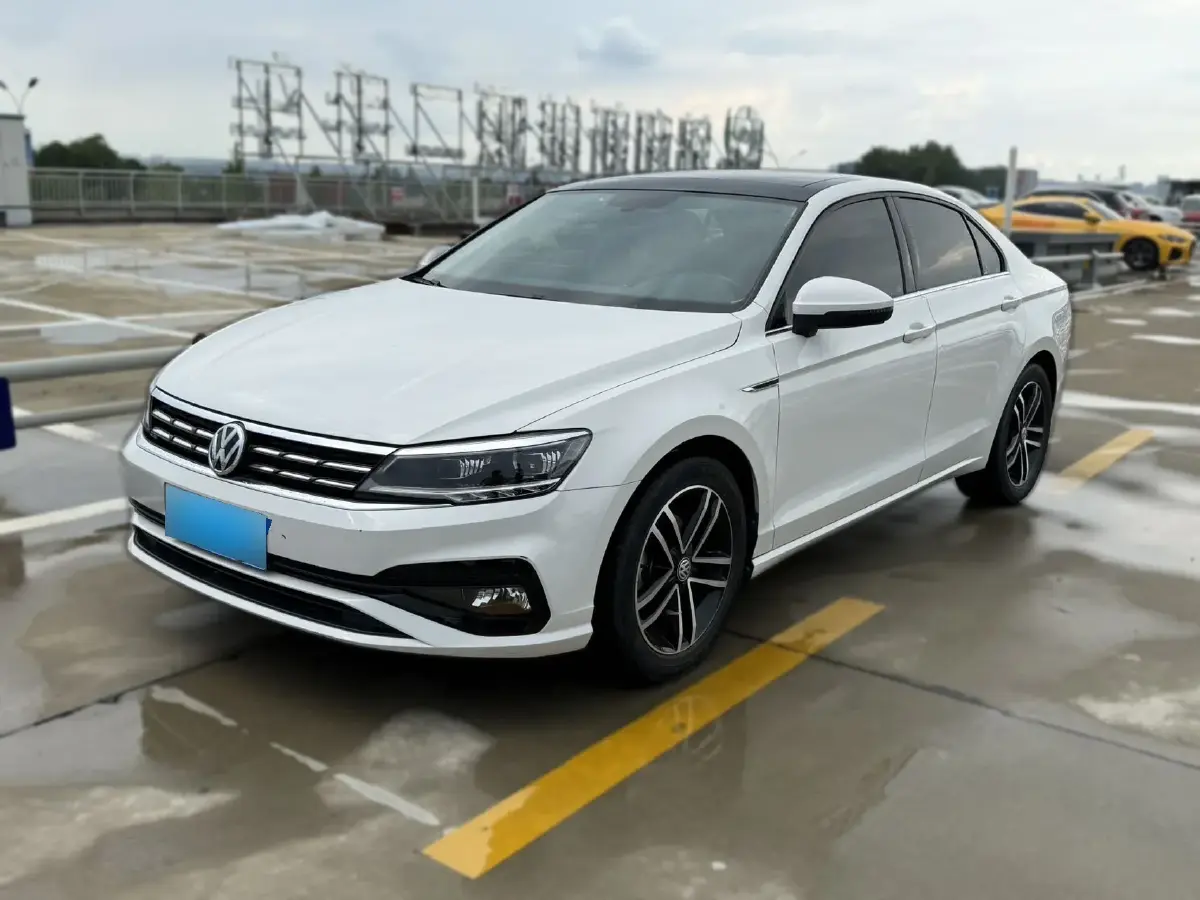 2021 Volkswagen Lamando 1.4T 150HP L4 7DCT