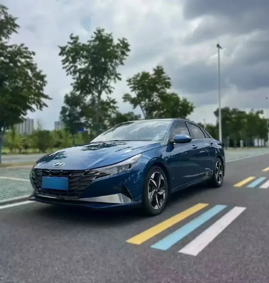 2022 Hyundai Elantra 1.5L 115HP L4 CVT