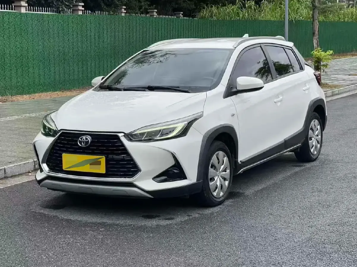 2021 Toyota Yaris L 1.5L 112HP L4 CVT