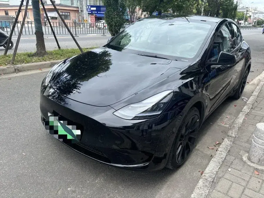 2022 Tesla Model Y BEV 60KWH