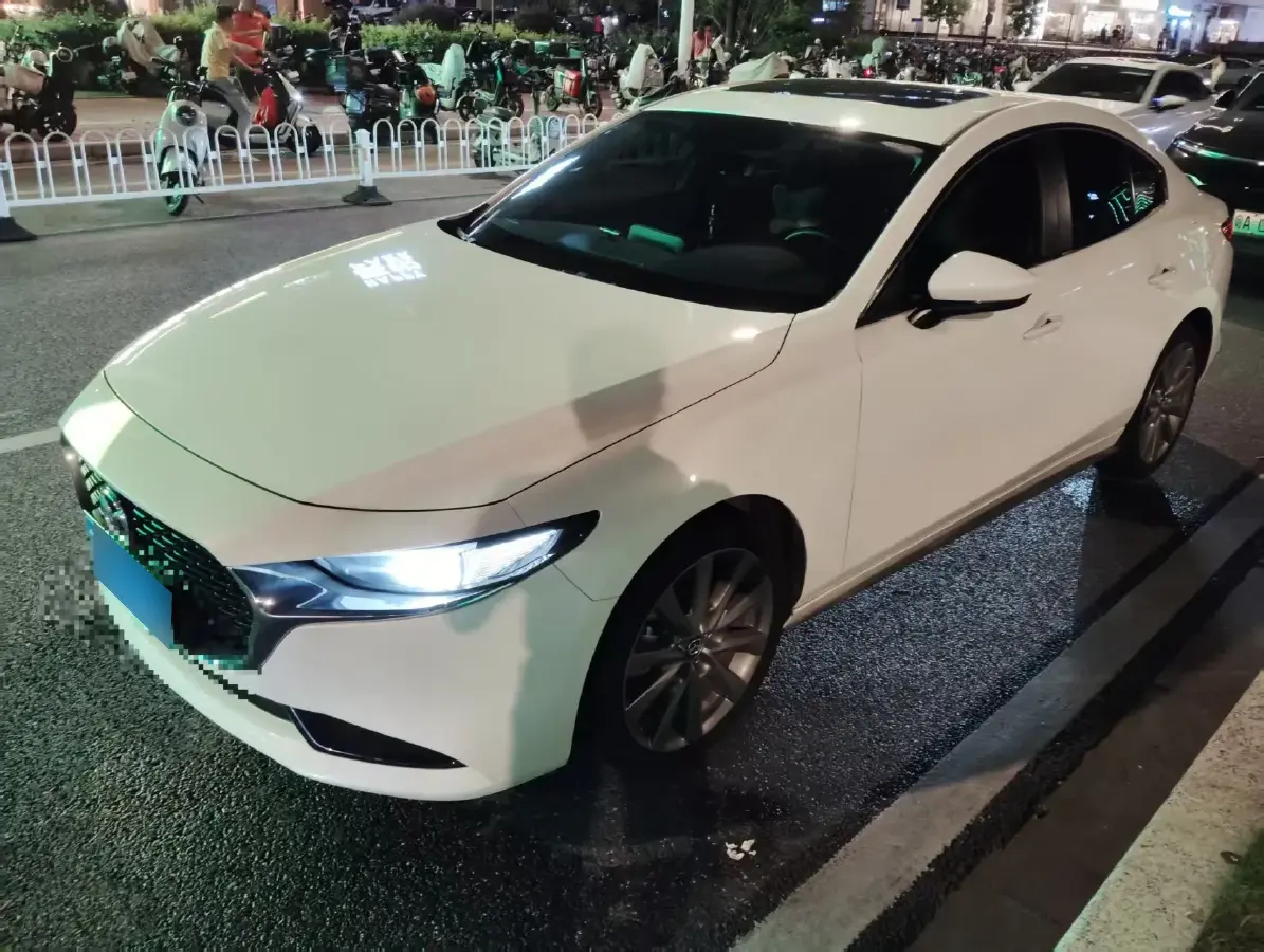 2023 Mazda 3 Axela 2.0L 158HP L4 6AT