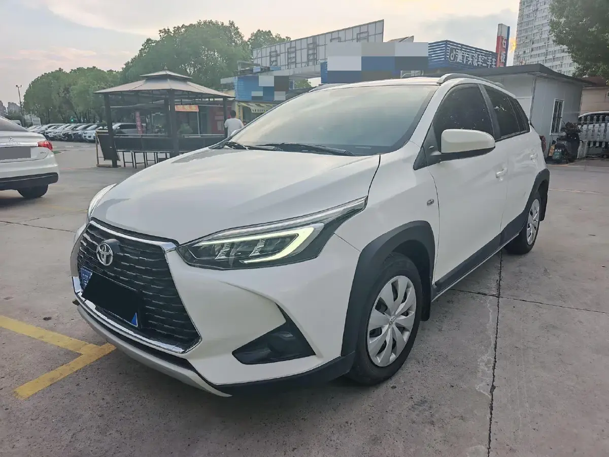 2022 Toyota Yaris L 1.5L 112HP L4 CVT