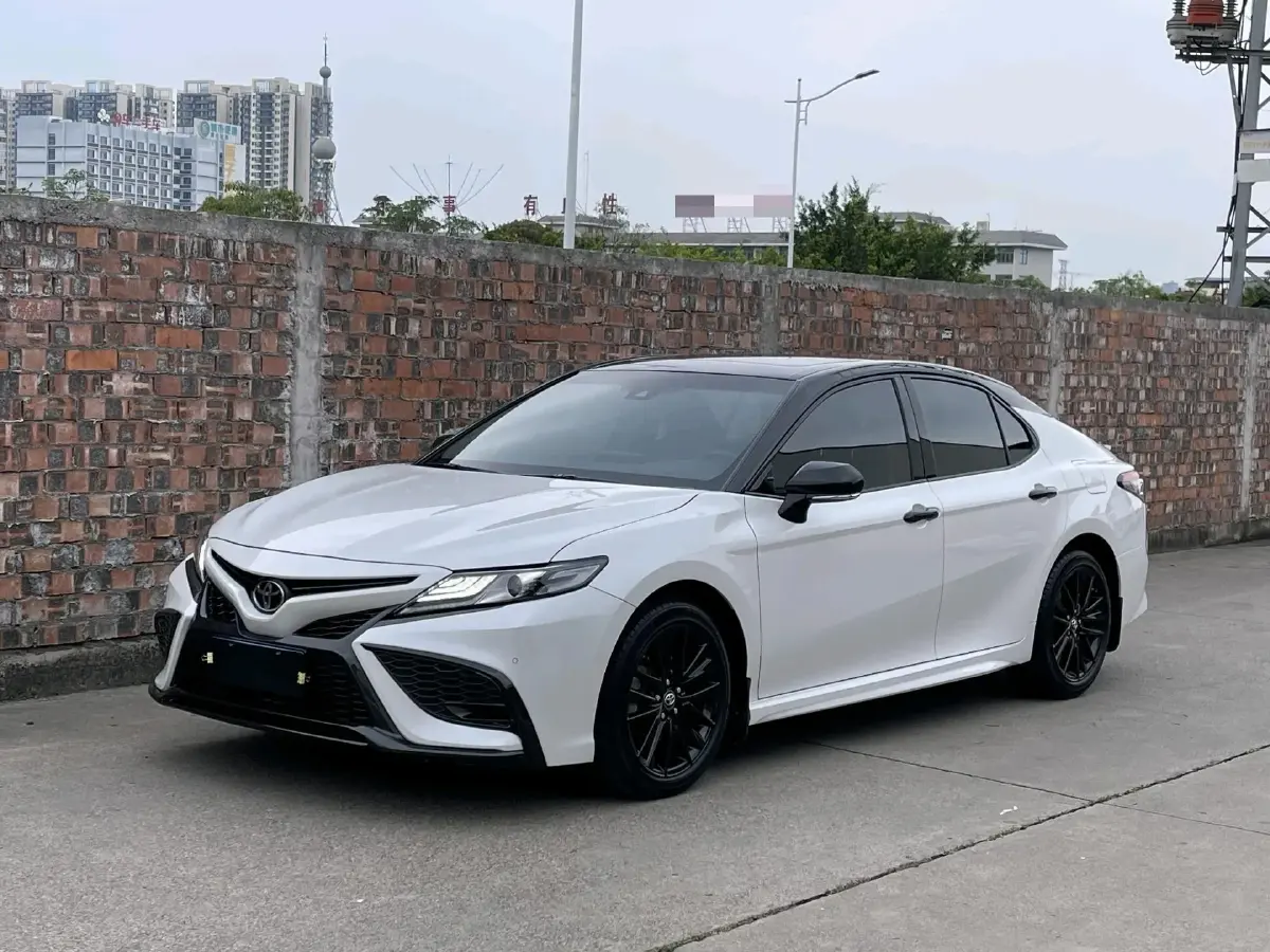2022 Toyota Camry 2.5L 209HP L4 8AT