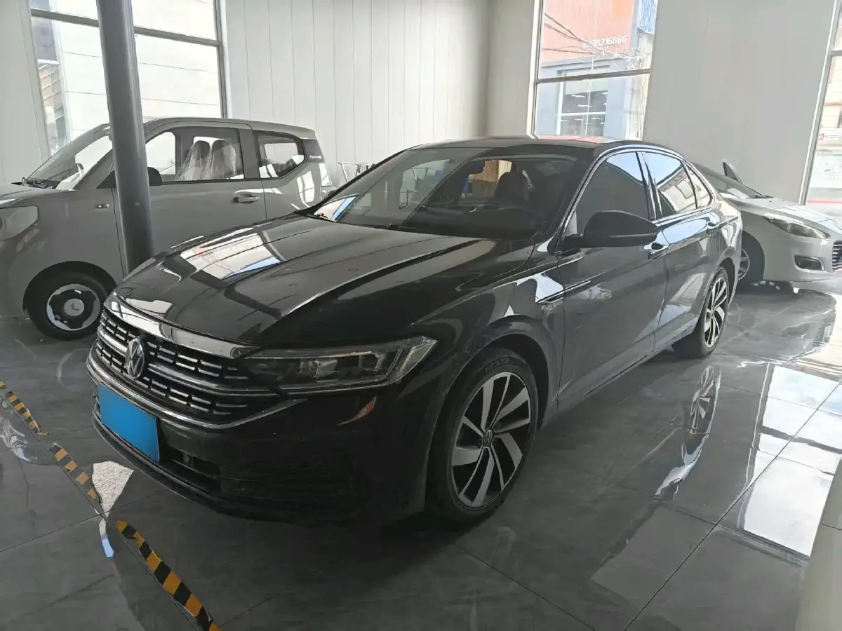 2023 Volkswagen Sagitar 1.4T 150HP L4 7DCT