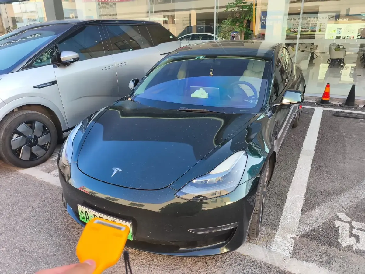 2021 Tesla Model 3 BEV 76.8KWH