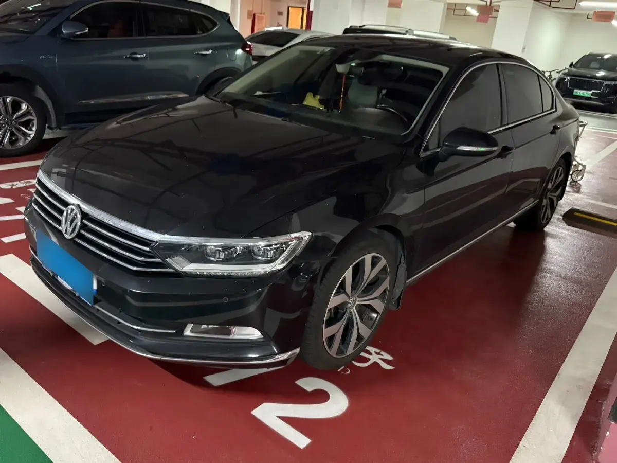 2019 Volkswagen Magotan 2.0T 186HP L4 7DCT