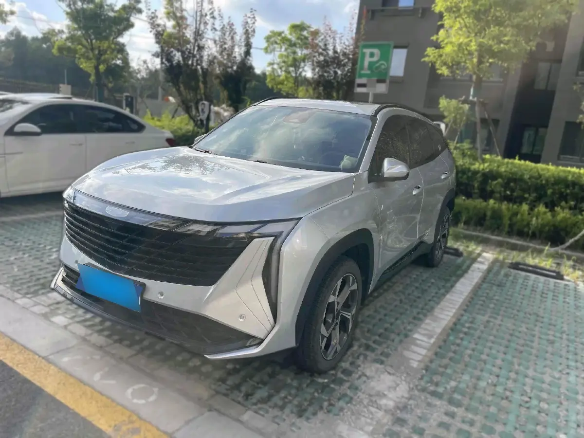 2023 Geely StarRay 1.5T 181HP L4 7DCT