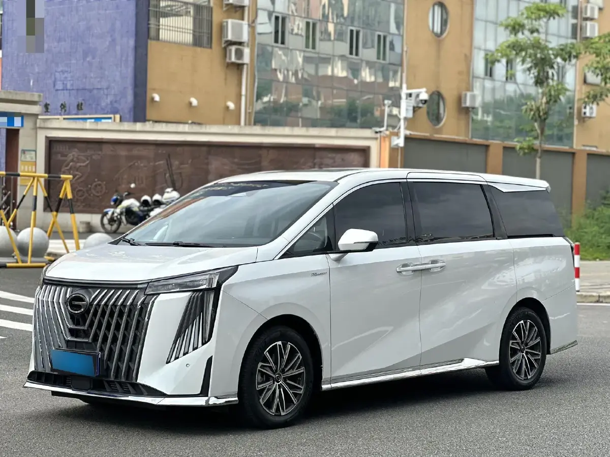 2023 GAC Trumpchi M8 2.0T 252HP L4 8AT