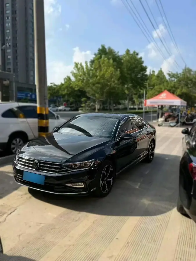 2023 Volkswagen Magotan 2.0T 186HP L4 7DCT 2023 Volkswagen Magotan 2.0T 186HP L4 7DCT