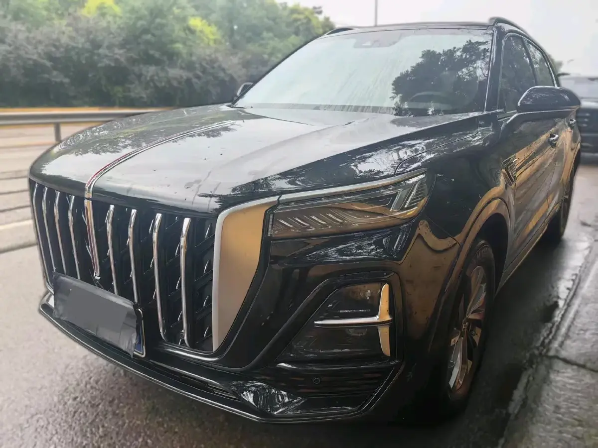 2023 HongQi HS5 2.0T 252HP L4 8AT