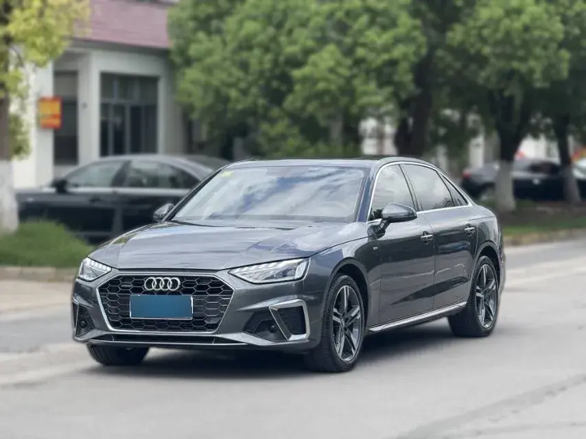 2020 Audi A4L 2.0T 190HP L4 7DCT