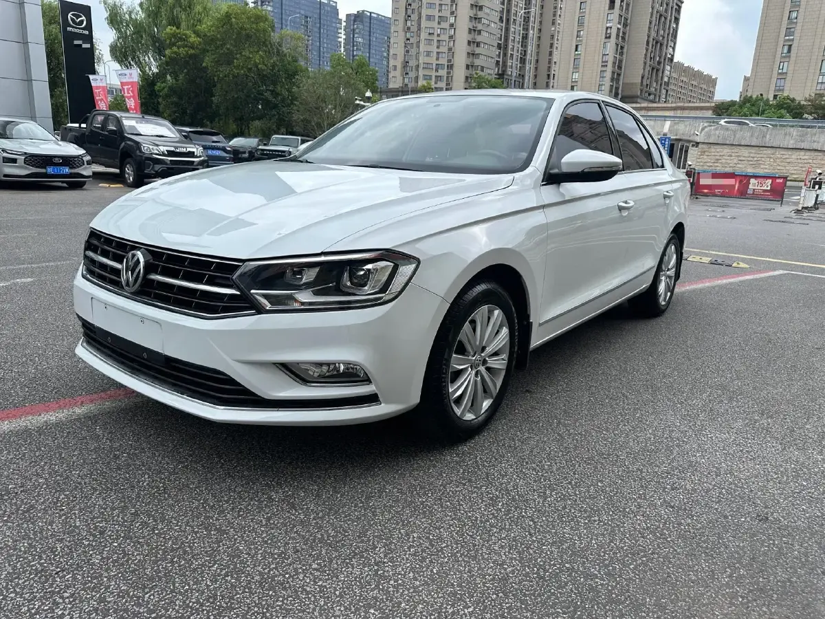 2018 Volkswagen Bora 1.5L 110HP L4 6AT
