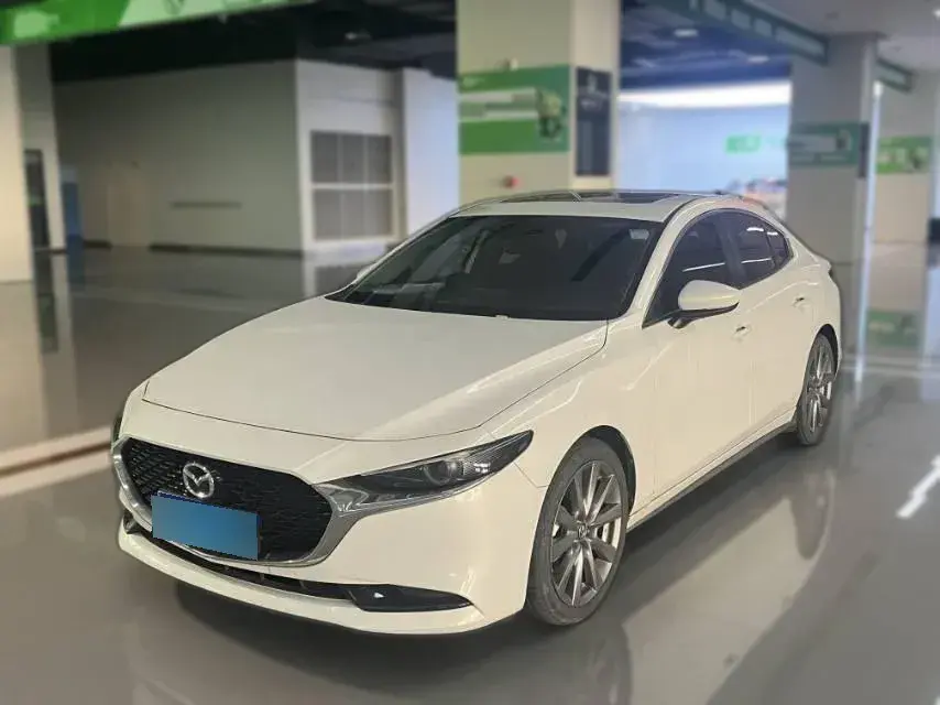 2021 Mazda 3 Axela 2.0L 158HP L4 6AT