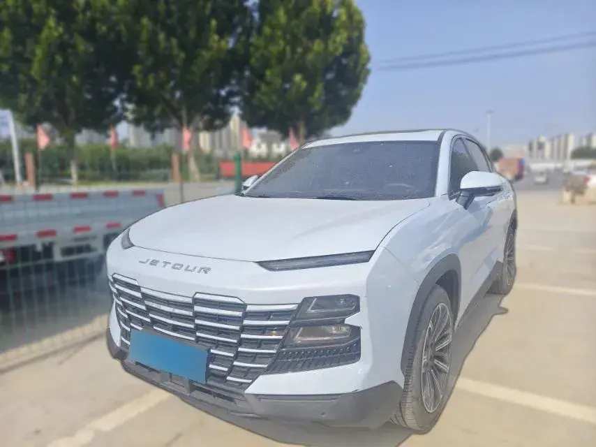 2022 Jetour DASHING 1.6T 197HP L4 7DCT