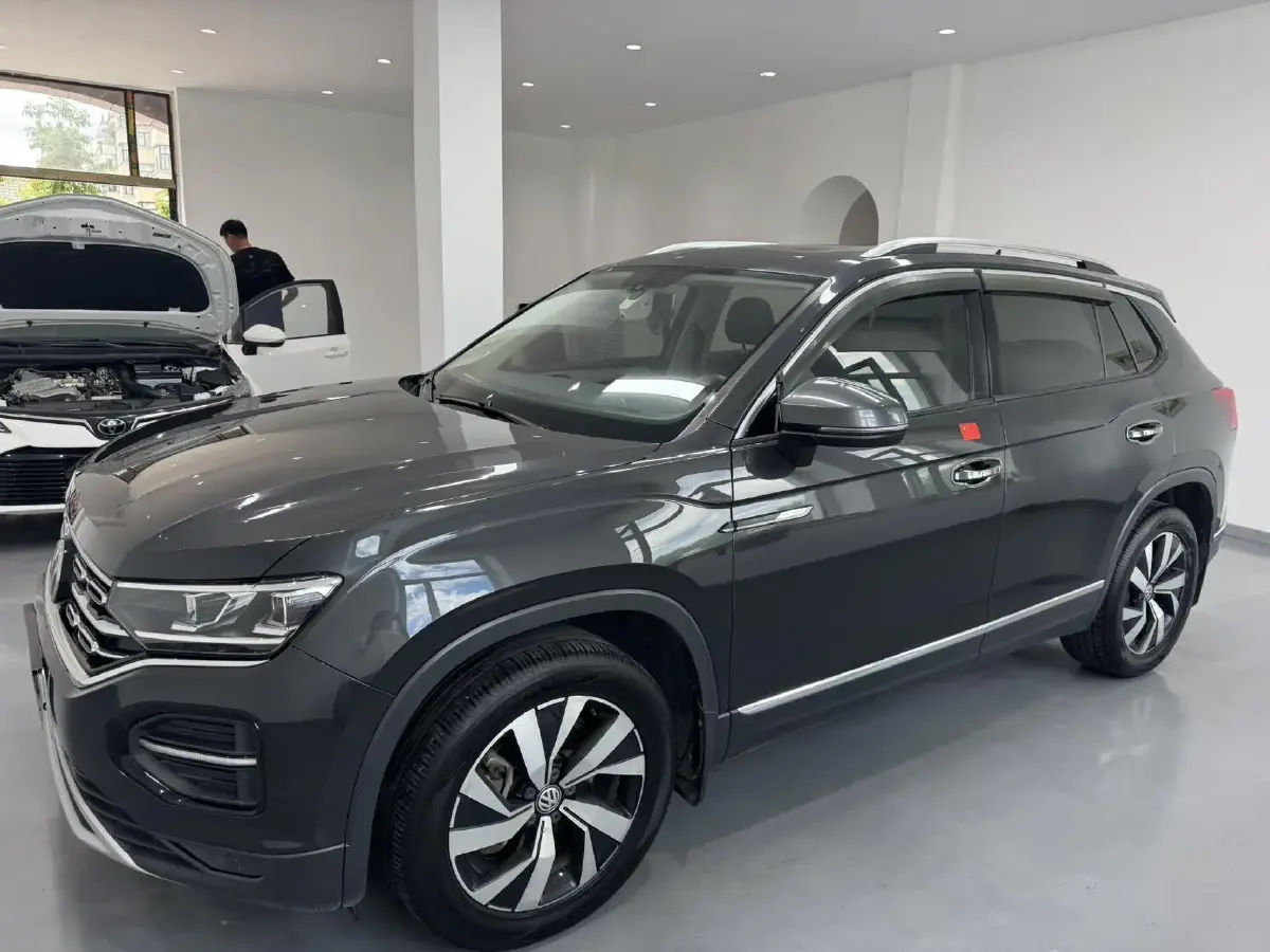 2020 Volkswagen Tayron 2.0T 186HP L4 7DCT