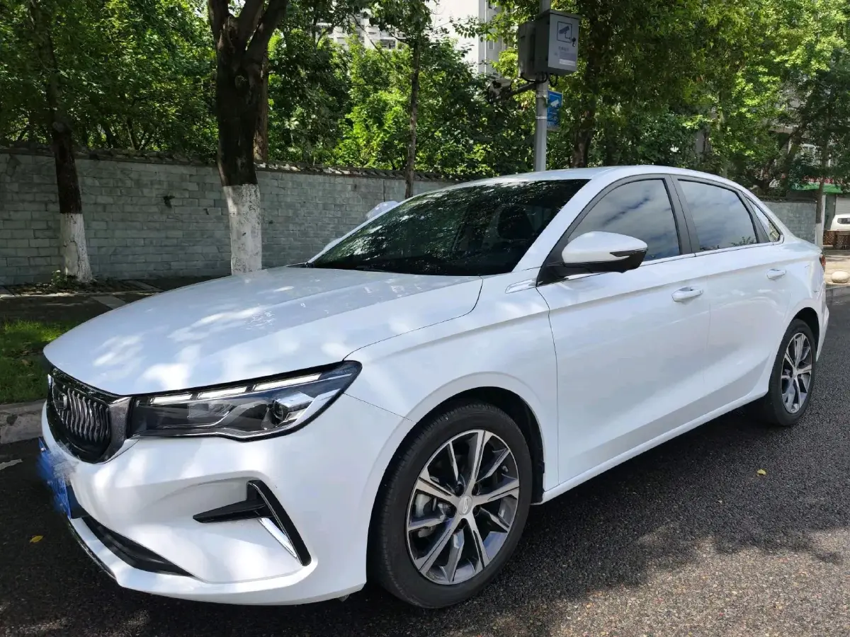 2022 Geely Emgrand L 1.4T 141HP L4 CVT