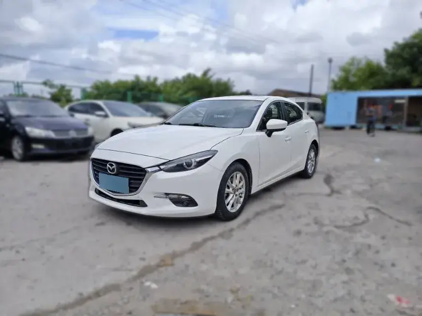 2017 Mazda 3 Axela 1.5L 117HP L4 6AT
