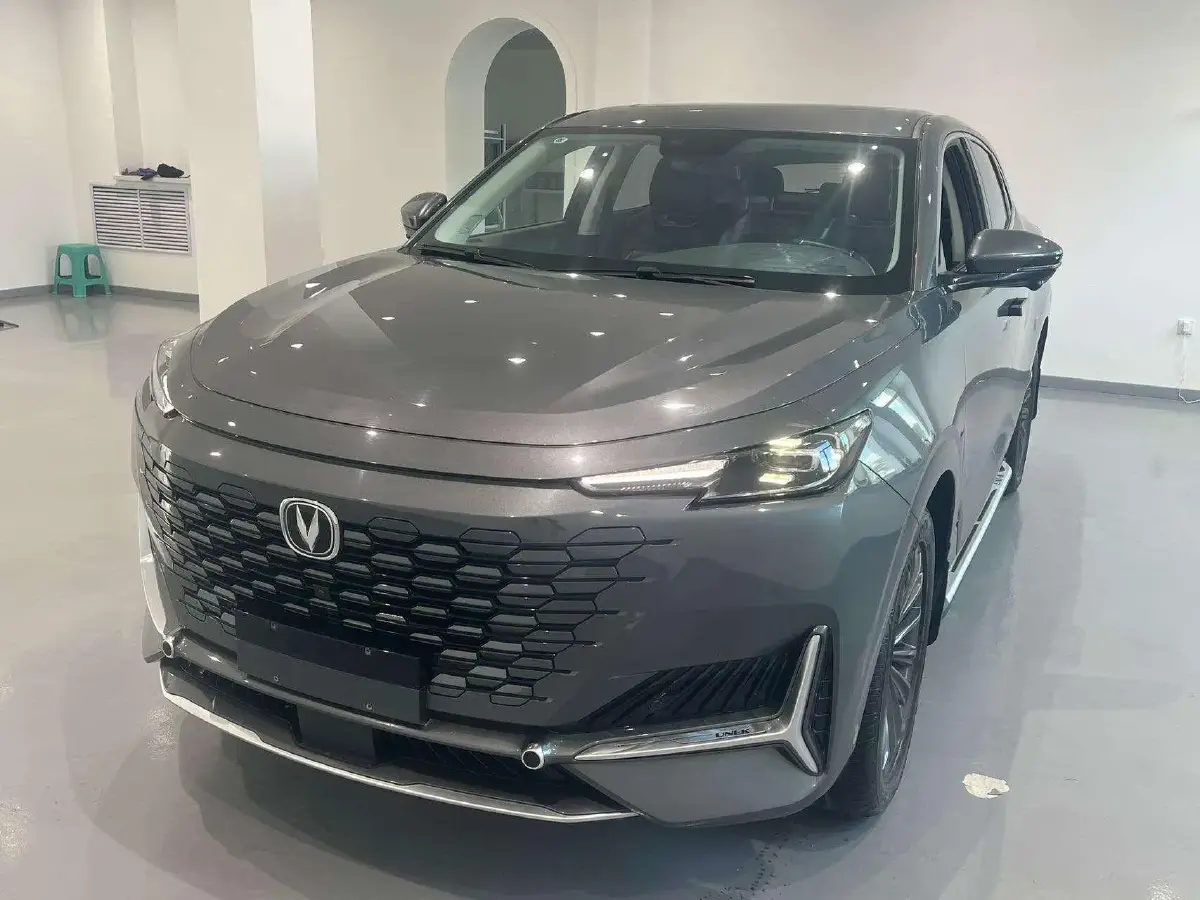 2021 ChangAn UNI-K 2.0T 233HP L4 8AT